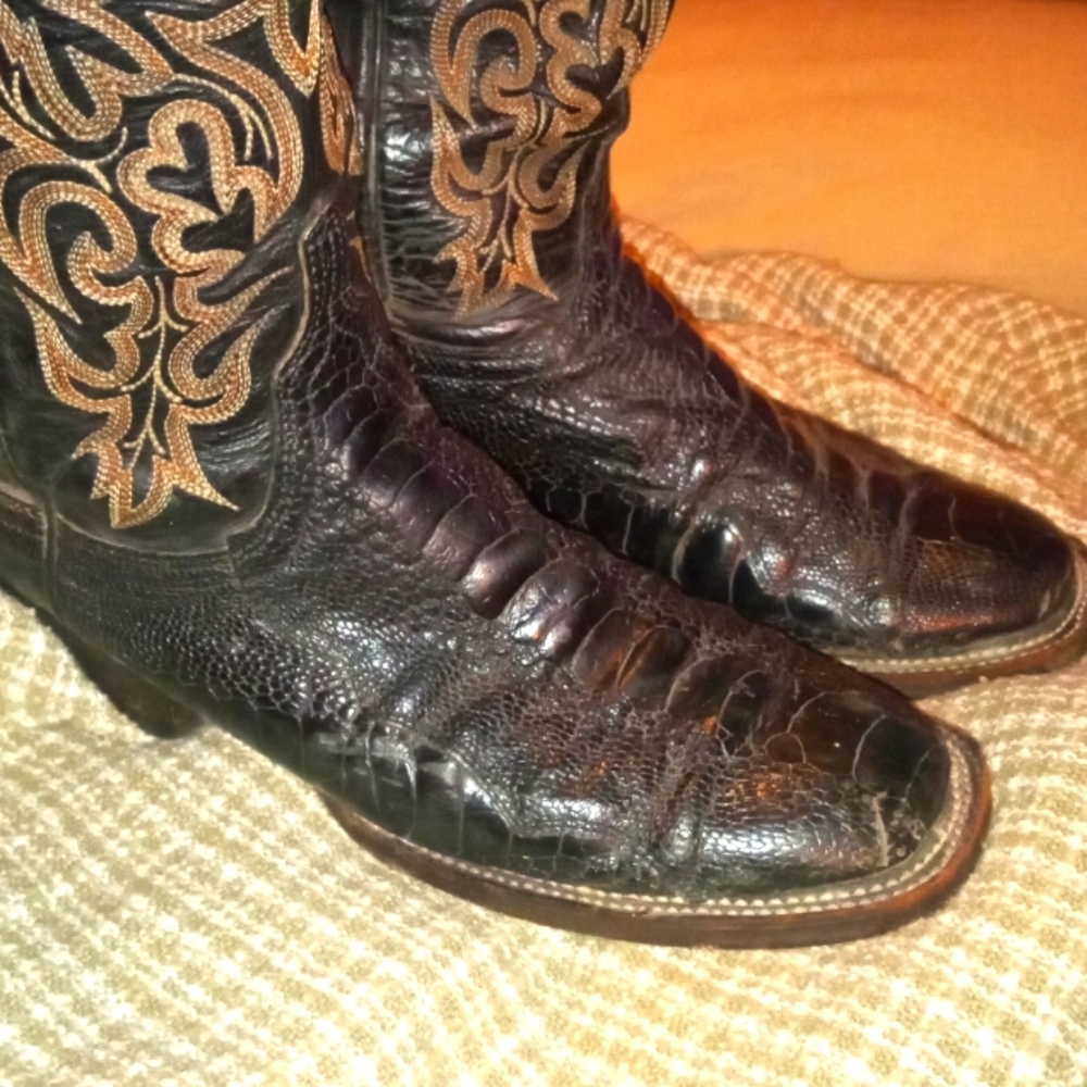 Lucchese 2000 Ostrich Leg skin boots
